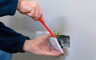 electrical socket install